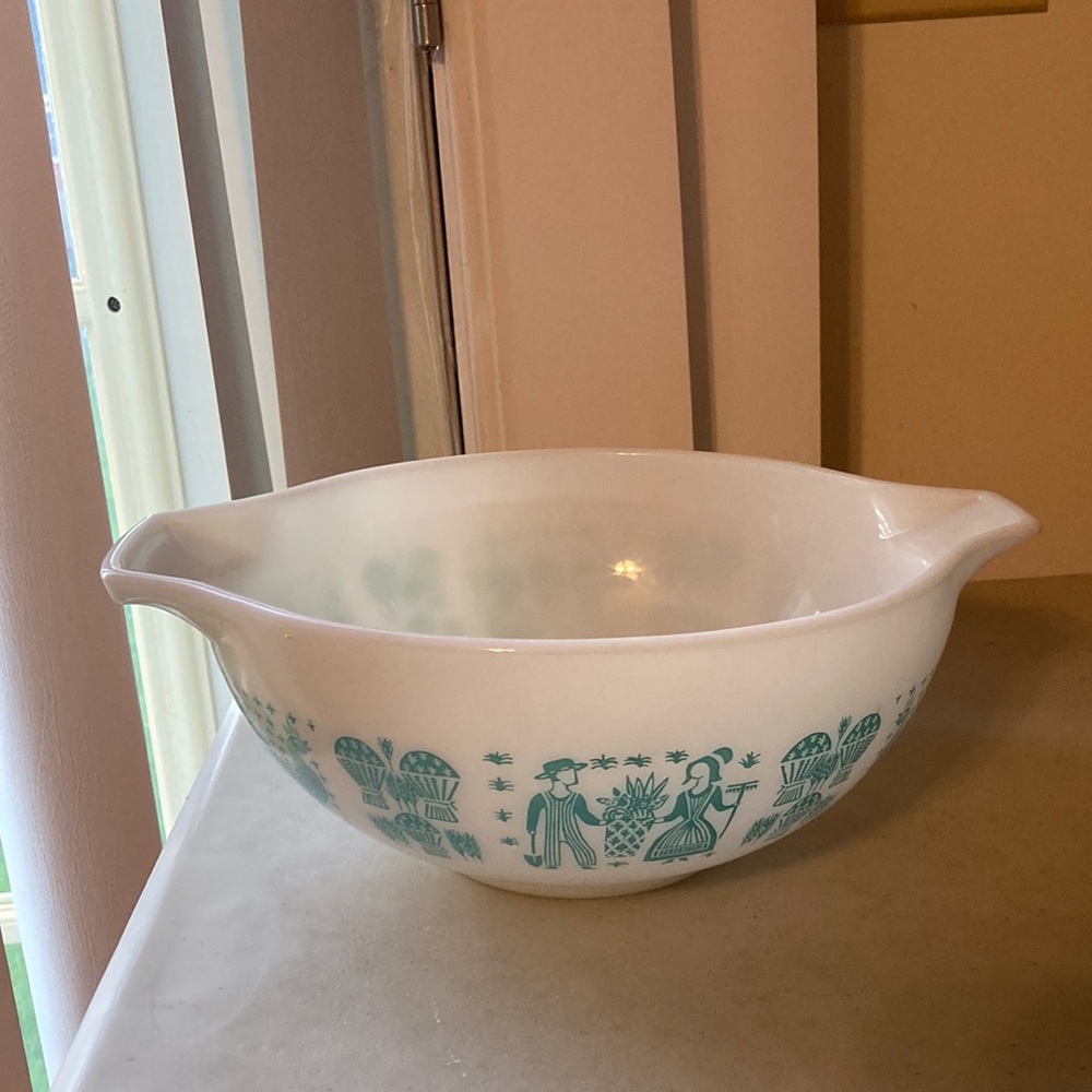 VTG Pyrex Butter Dish, Turquoise, Amish Butter Print, Milk Glass, Made in USA.